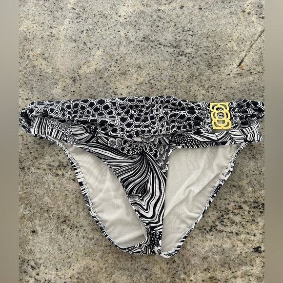 Trina Turk black and white shell bikini bottom gold medallion - Picture 3 of 7